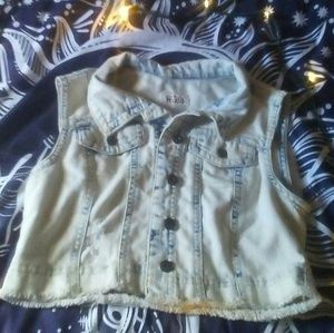 Mudd light-wash denim vest